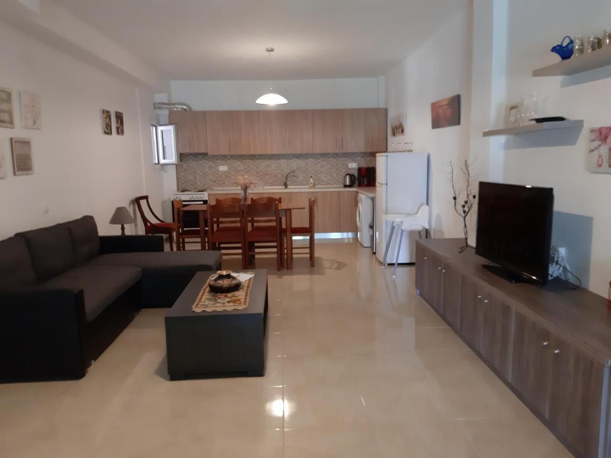 Maria Lemoni Swimming Pool Apartment Nea Skioni Exterior photo