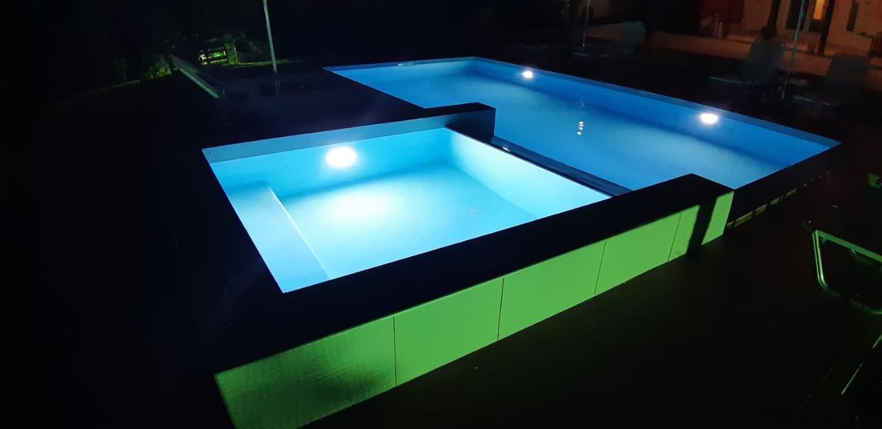 Maria Lemoni Swimming Pool Apartment Nea Skioni Exterior photo
