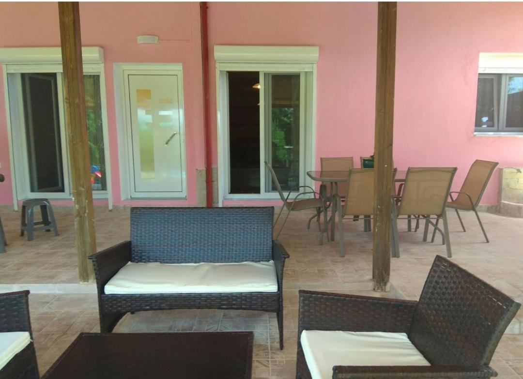 Maria Lemoni Swimming Pool Apartment Nea Skioni Exterior photo